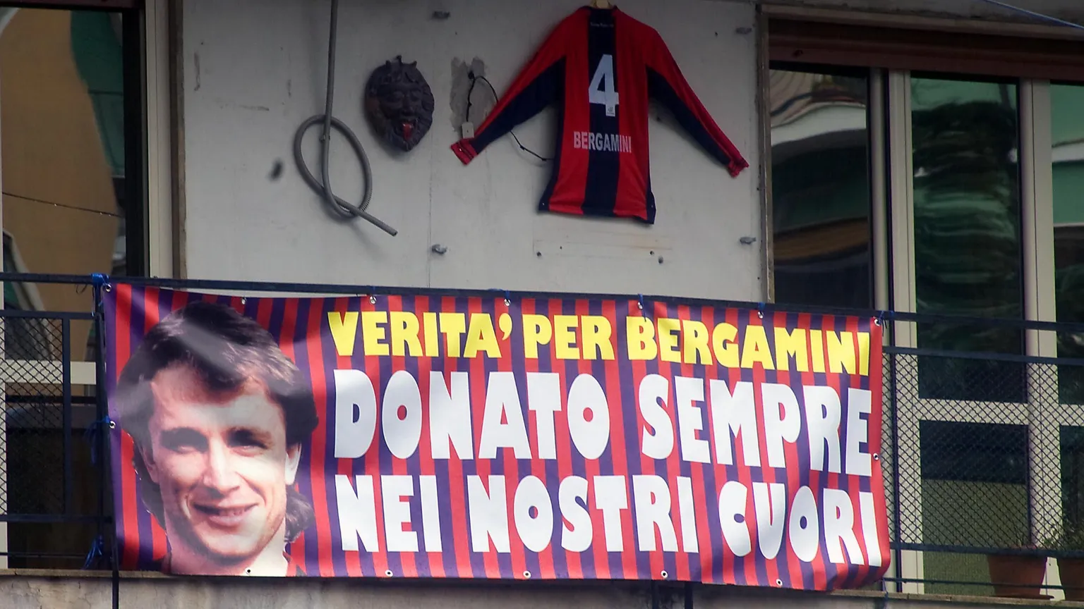 Basta giocare con la memoria di Bergamini: chiediamo giustizia per Denis