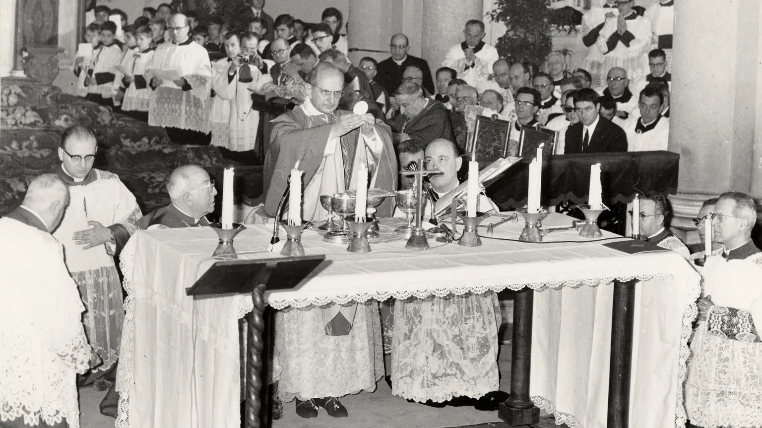 Così nel 1963 si restituì la liturgia al popolo (ma anche il popolo alla liturgia)