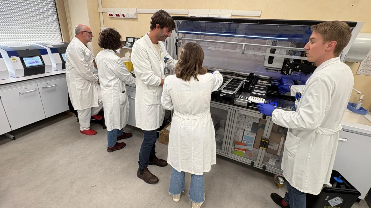 Il nuovo laboratorio per la biopsia liquida. Foto Gemelli