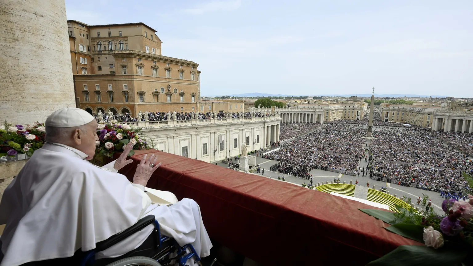 I doni di Francesco e Leone, nell'anno inatteso della Chiesa