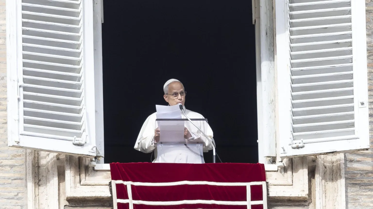 Piazza San Pietro, 4 gennaio 2026, l'Angelus di papa Leone XIV