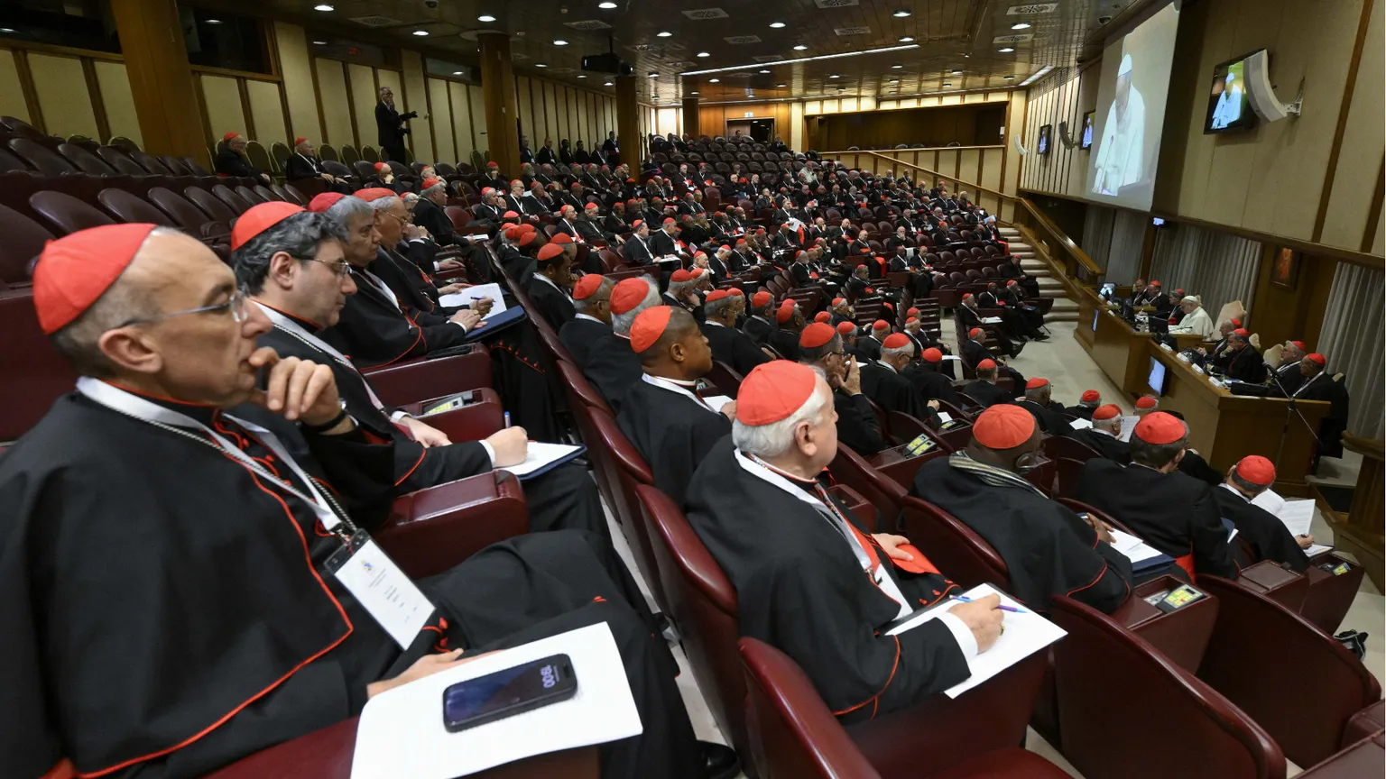 Un momento della sessione conclusiva del Concistoro straordinario nell'Aula del Sinodo