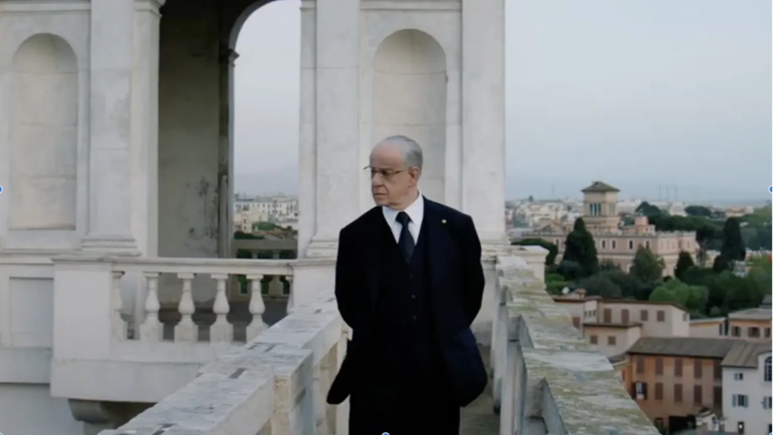 «La grazia» di Sorrentino mette in scena l’eutanasia. Ma senza vere alternative