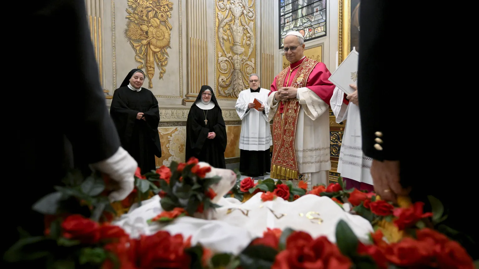 Al Papa sono stati presentati gli agnellini nel giorno di sant'Agnese