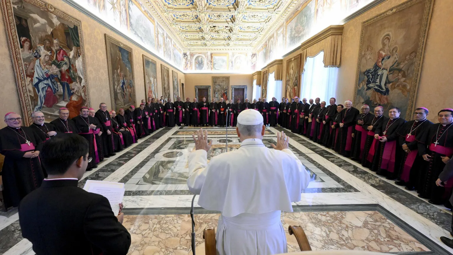 Leone XIV ai vescovi peruviani: «La Chiesa superi divisioni e isolamento»