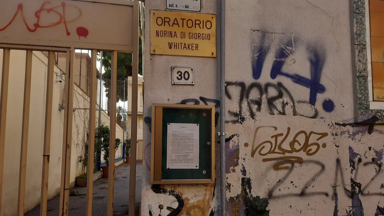 Siamo stati nell'oratorio di Palermo multato. La denuncia? «Eravamo quasi tutti contrari»