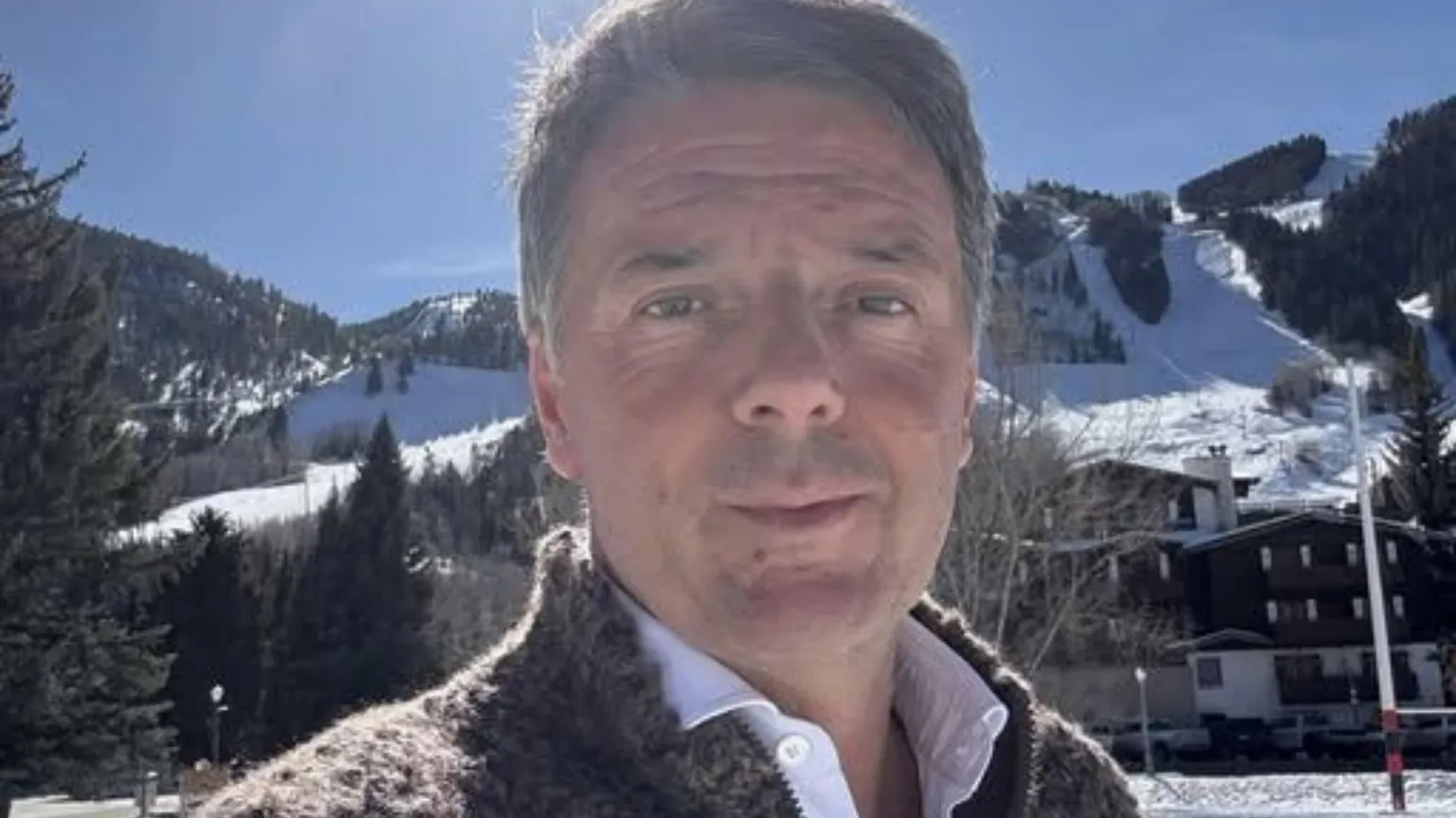 Renzi: «Il modello di Vannacci è Farage, può essere decisivo al voto»