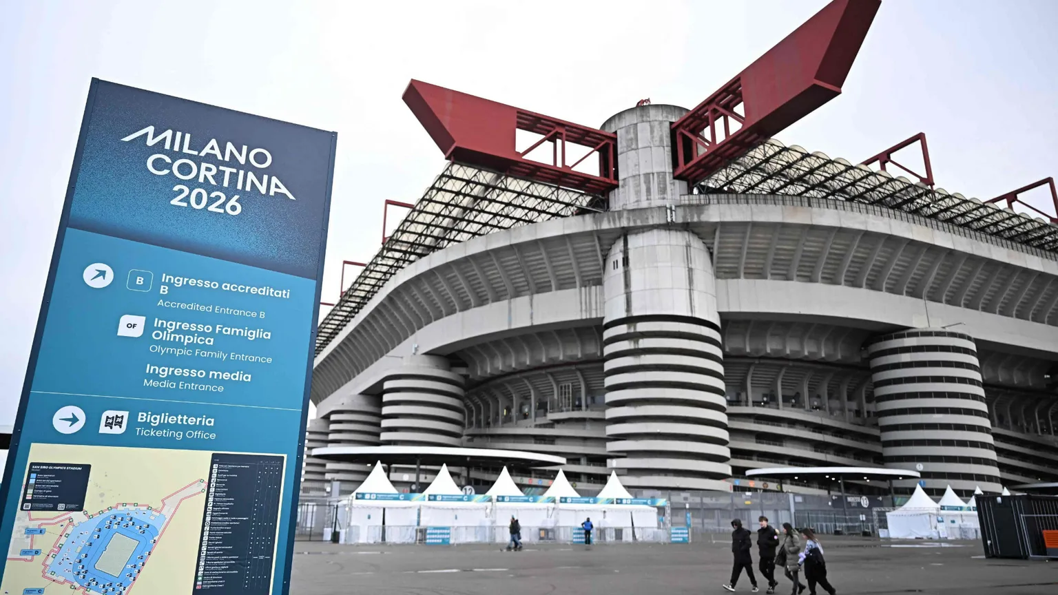 La telecronaca Rai e San Siro da abbattere: quando infierire non serve