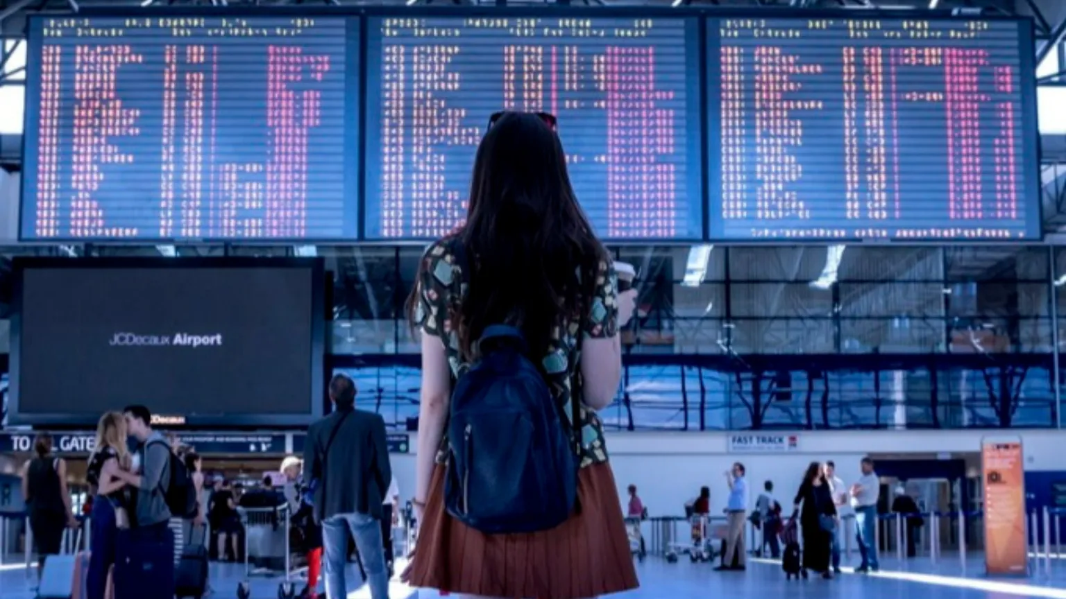 Scioperi nei trasporti: si fermano aerei, treni e mezzi locali