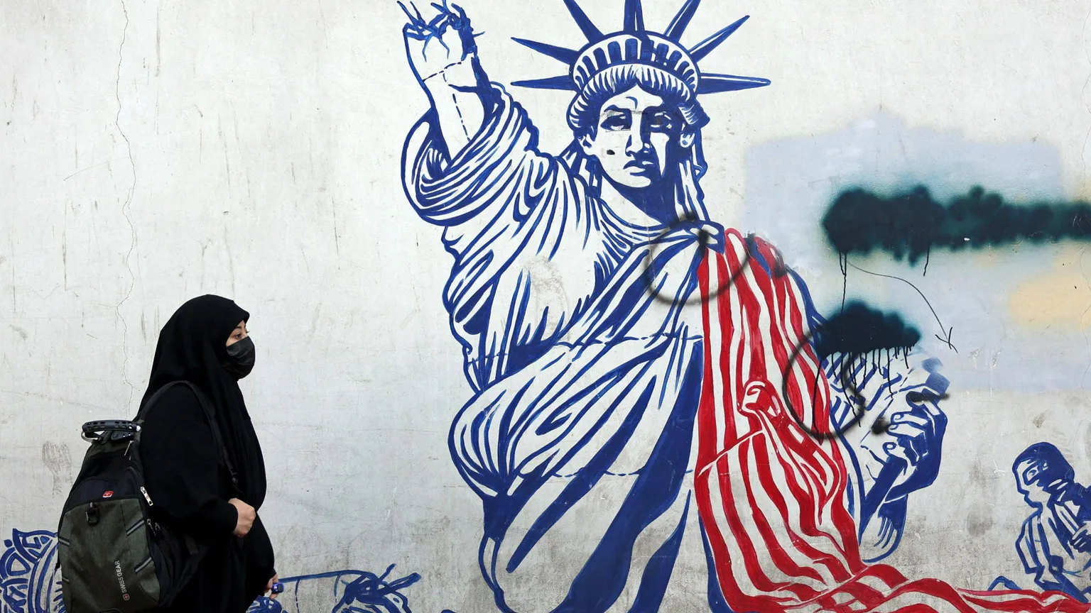 L'arsenale dell'Iran e i missili puntati contro le basi Usa: ecco cosa spaventa l'America