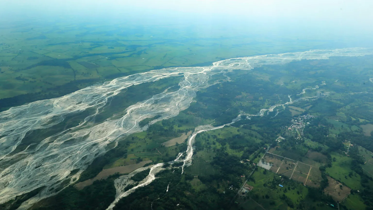 Una vittoria storica. Gli indigeni bloccano la privatizzazione del fiume Tapajós, in Amazzonia