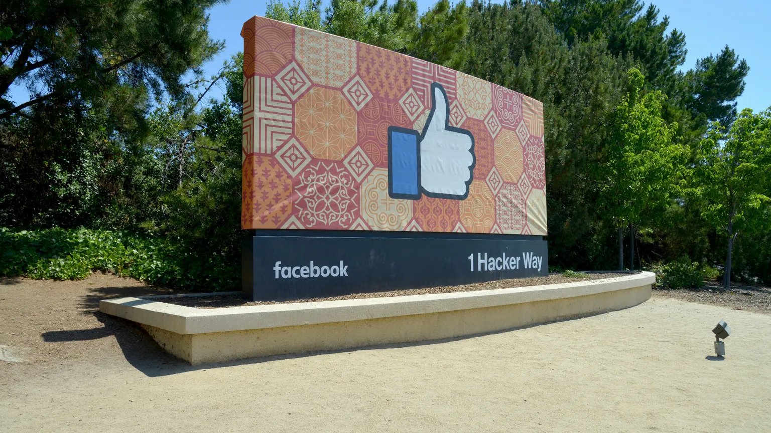 Orain: «Come è vecchio il capitalismo delle big tech»