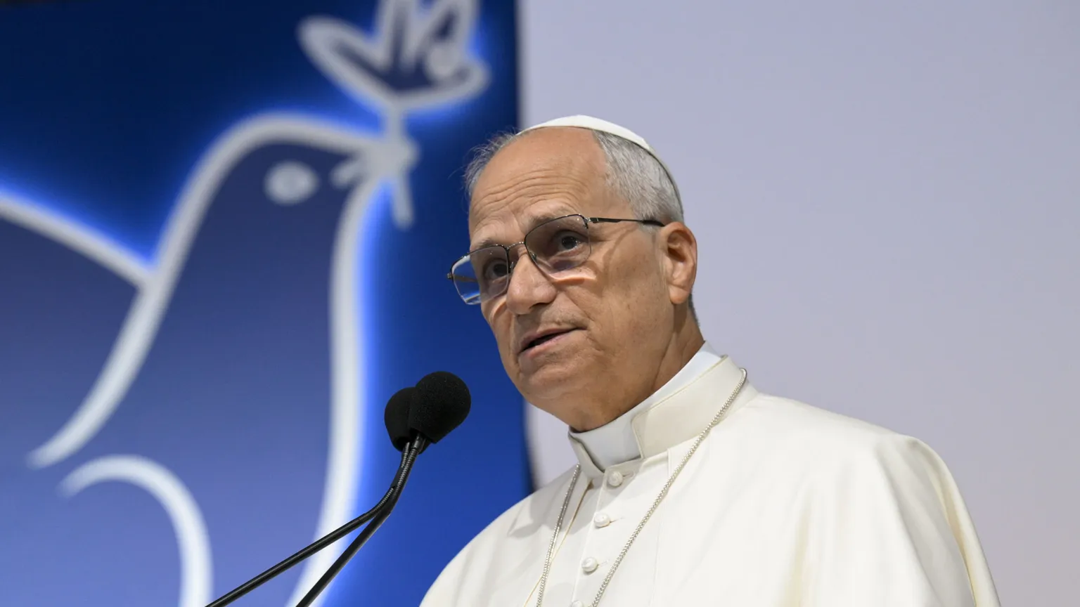 Leone XIV chiama all’esame di coscienza «i cristiani che hanno responsabilità gravi nelle guerre»