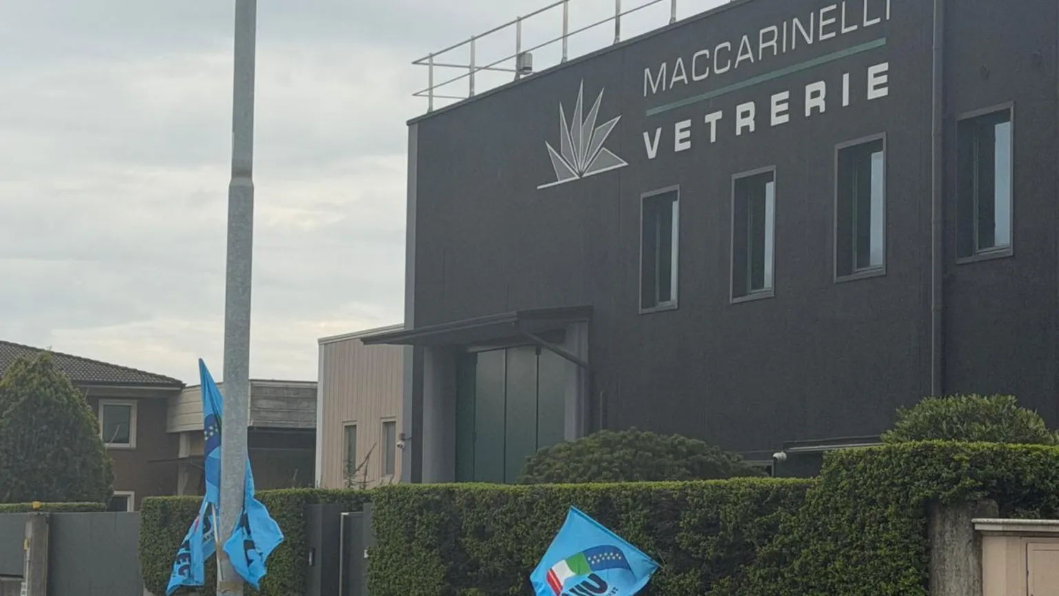 La sede delle vetrerie Maccarinelli