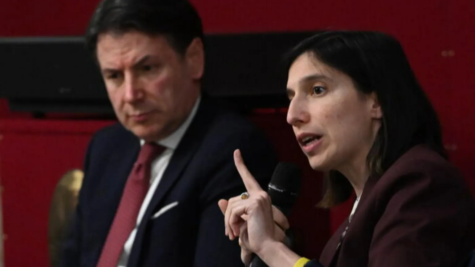 Dietro l’enfasi delle primarie poche certezze e tanti nodi