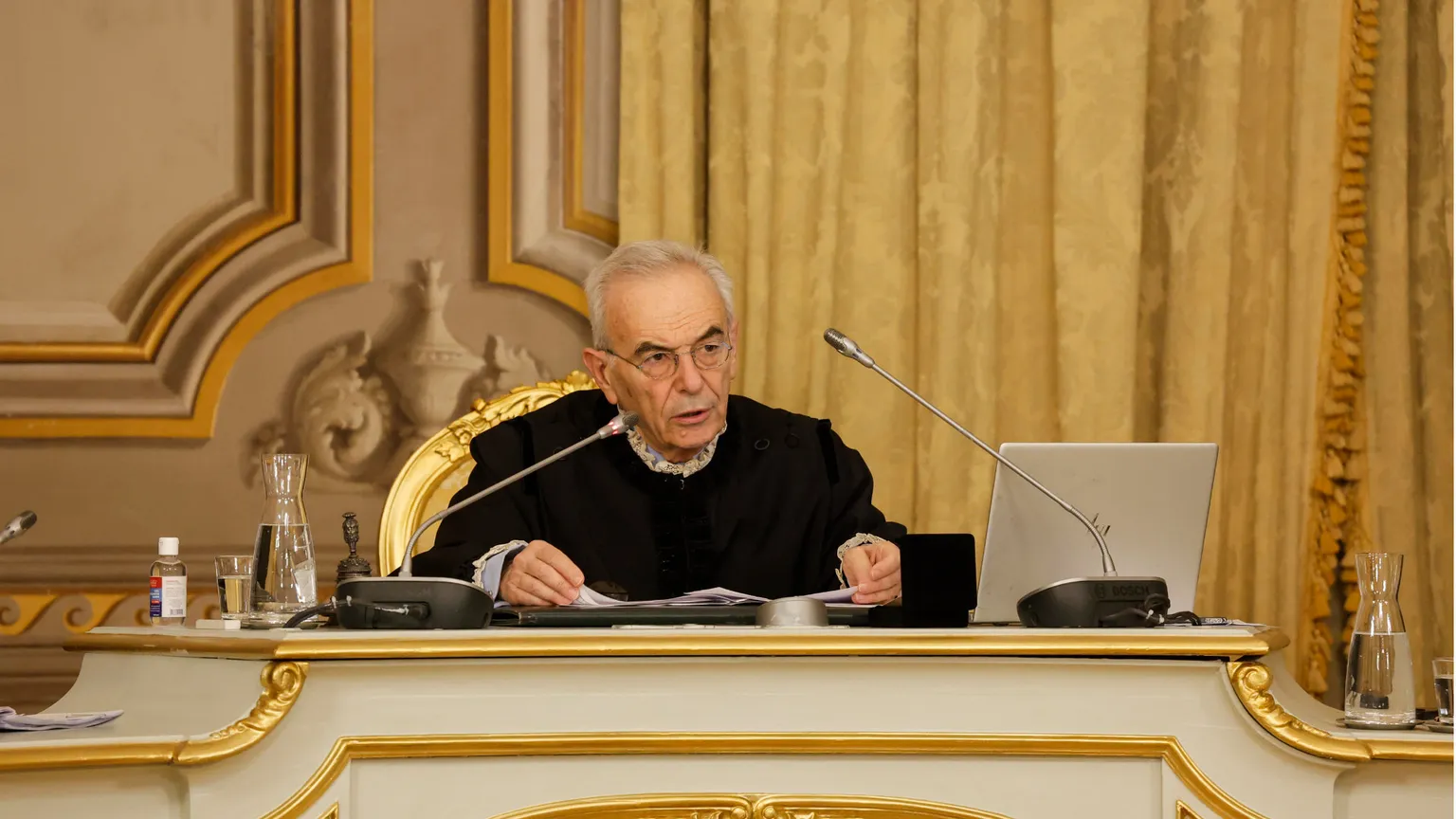 Concorsi per soli medici non obiettori? I giudici costituzionali: no, la coscienza non si tocca
