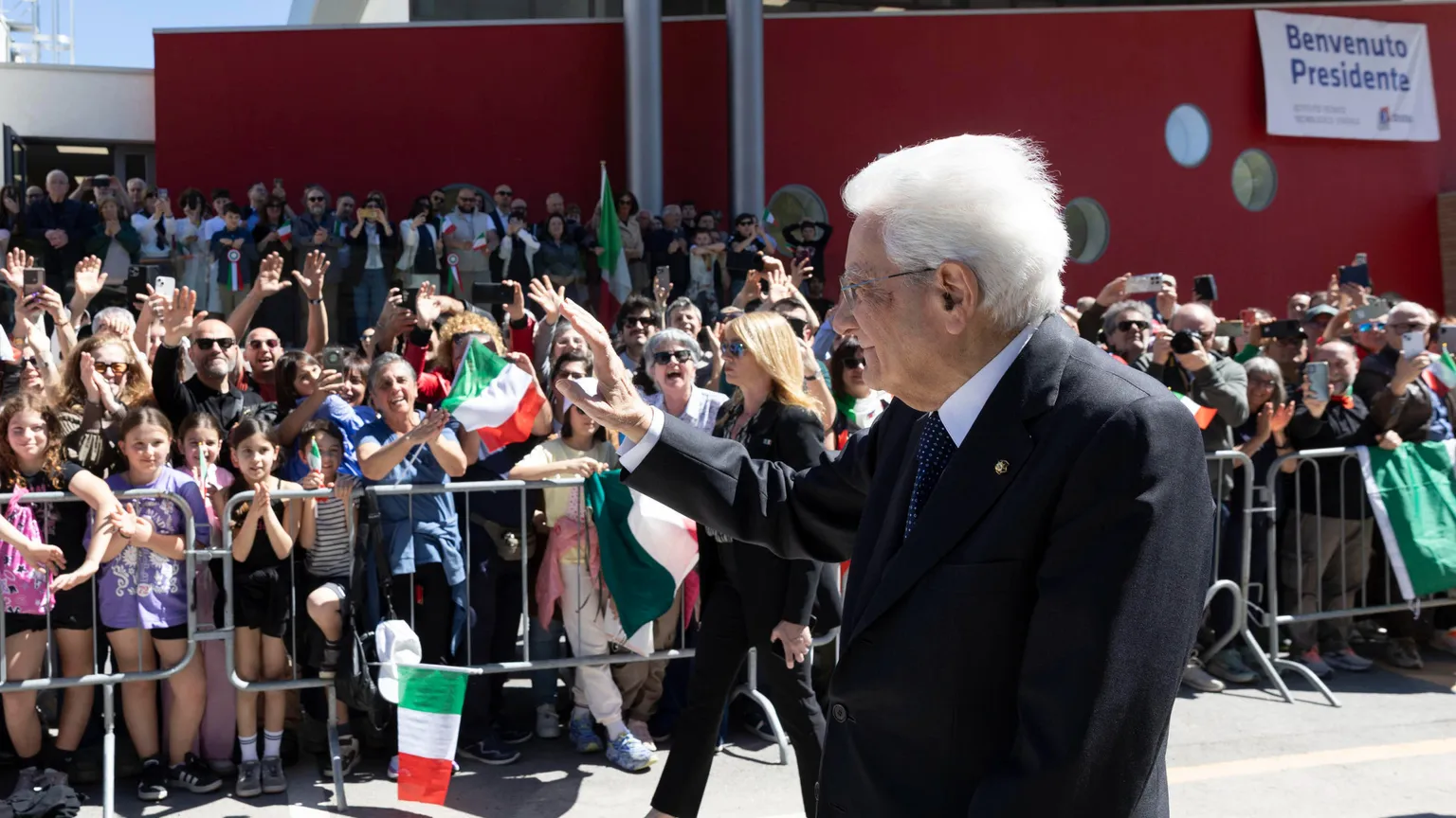 «Ora e sempre Resistenza». Mattarella e la Liberazione dagli «zelanti complici fascisti»