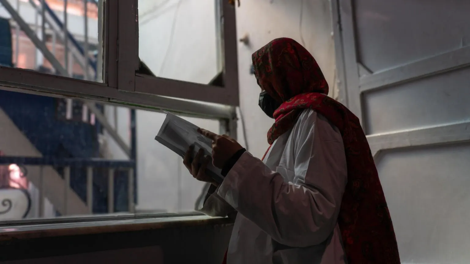 Sahar, Suraya, Fatima... quanto costa all'Afghanistan proibire la scuola alla ragazze