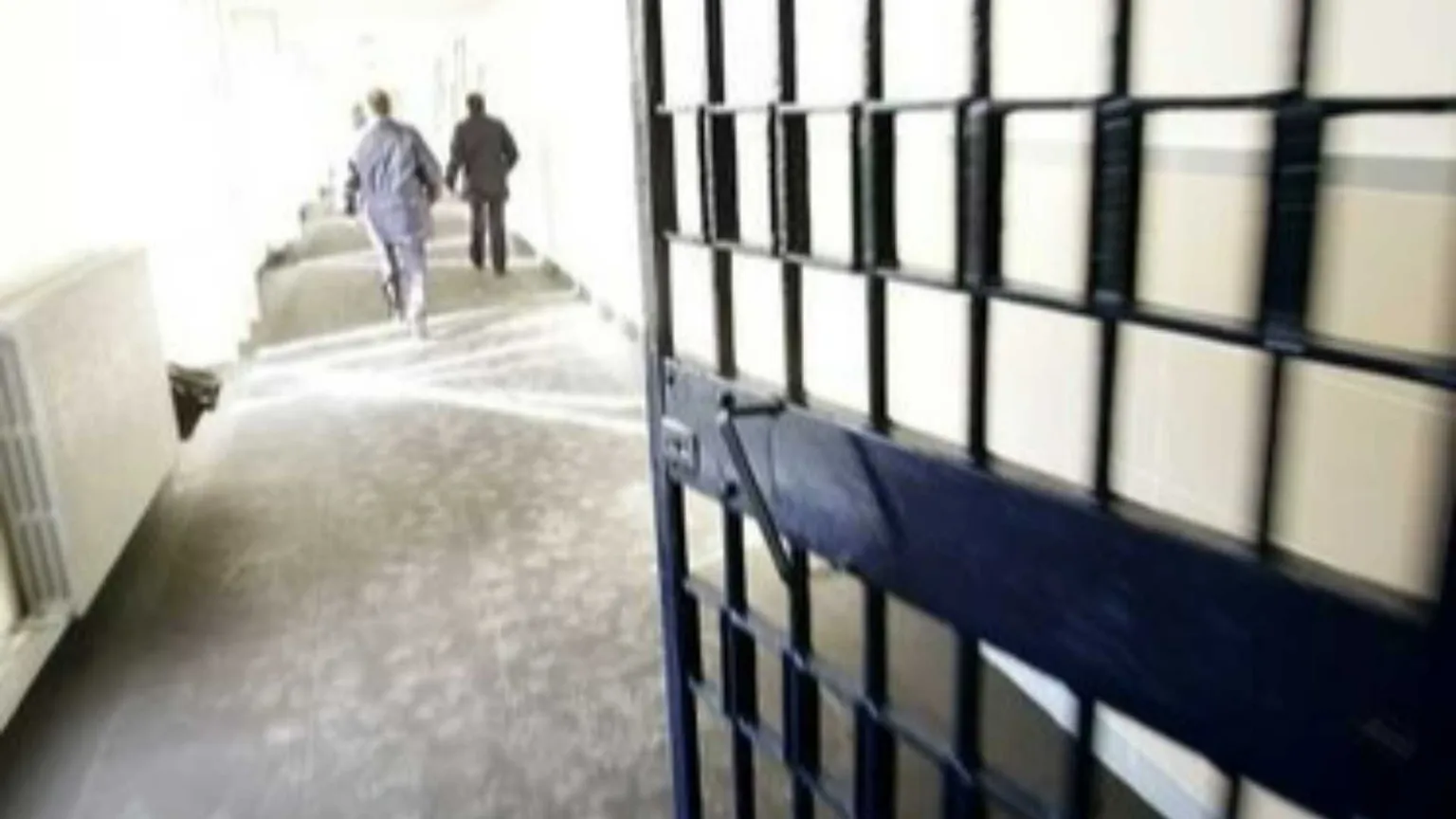 Suicidi, zero socialità e i bambini con detenute madri raddoppiati: se questo è un carcere