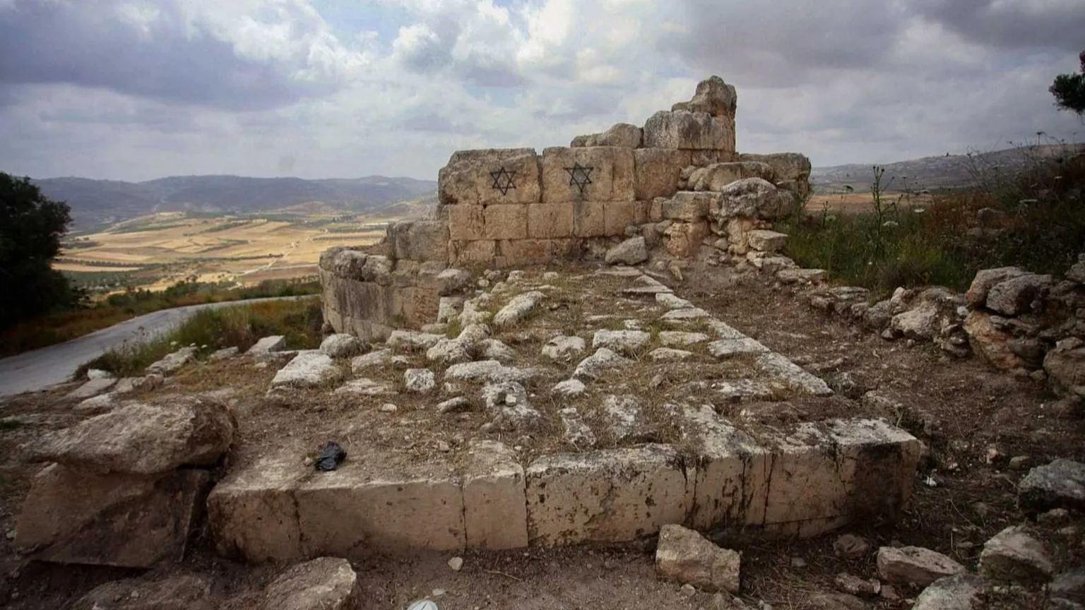 Così una legge consegnerà ai coloni israeliani i siti archeologici dei palestinesi
