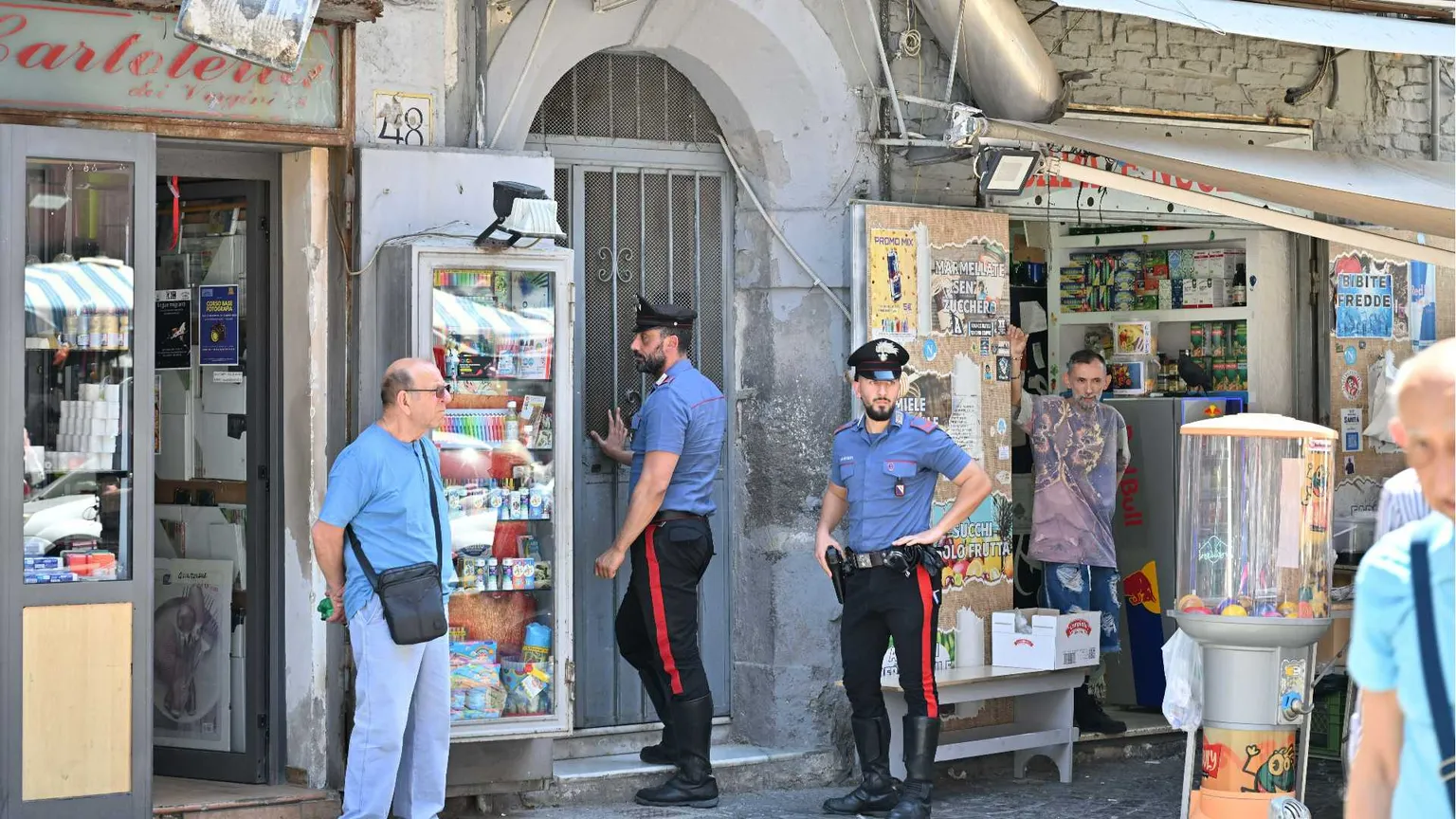Giovanni accoltellato a 12 anni dal padre: la droga avvelena la mente, stiamo vicini a quel bambino