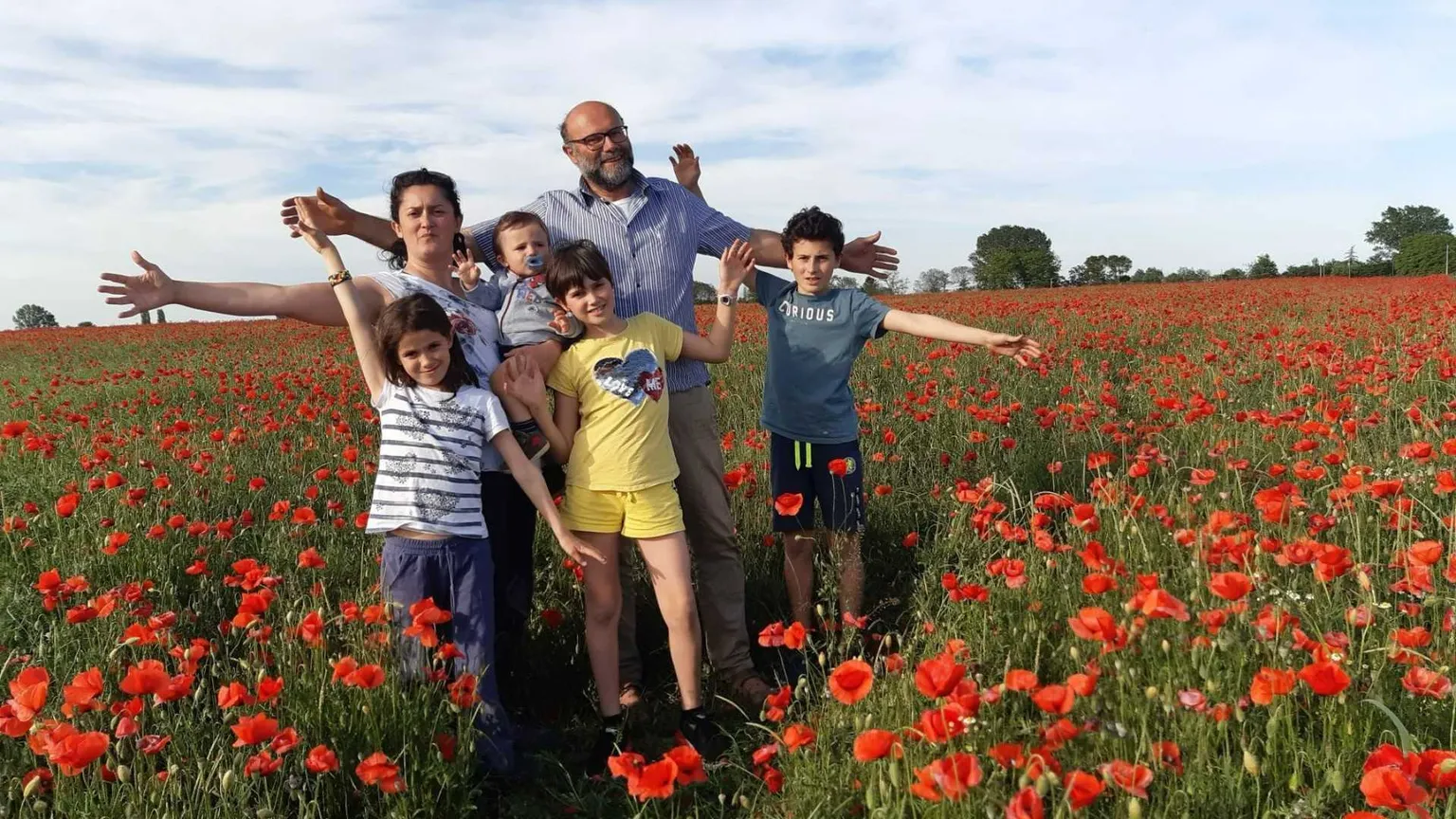 La famiglia Mason al completo: Oscar con Giovanna, Giacomo, Francesca, Bianca e Andrea