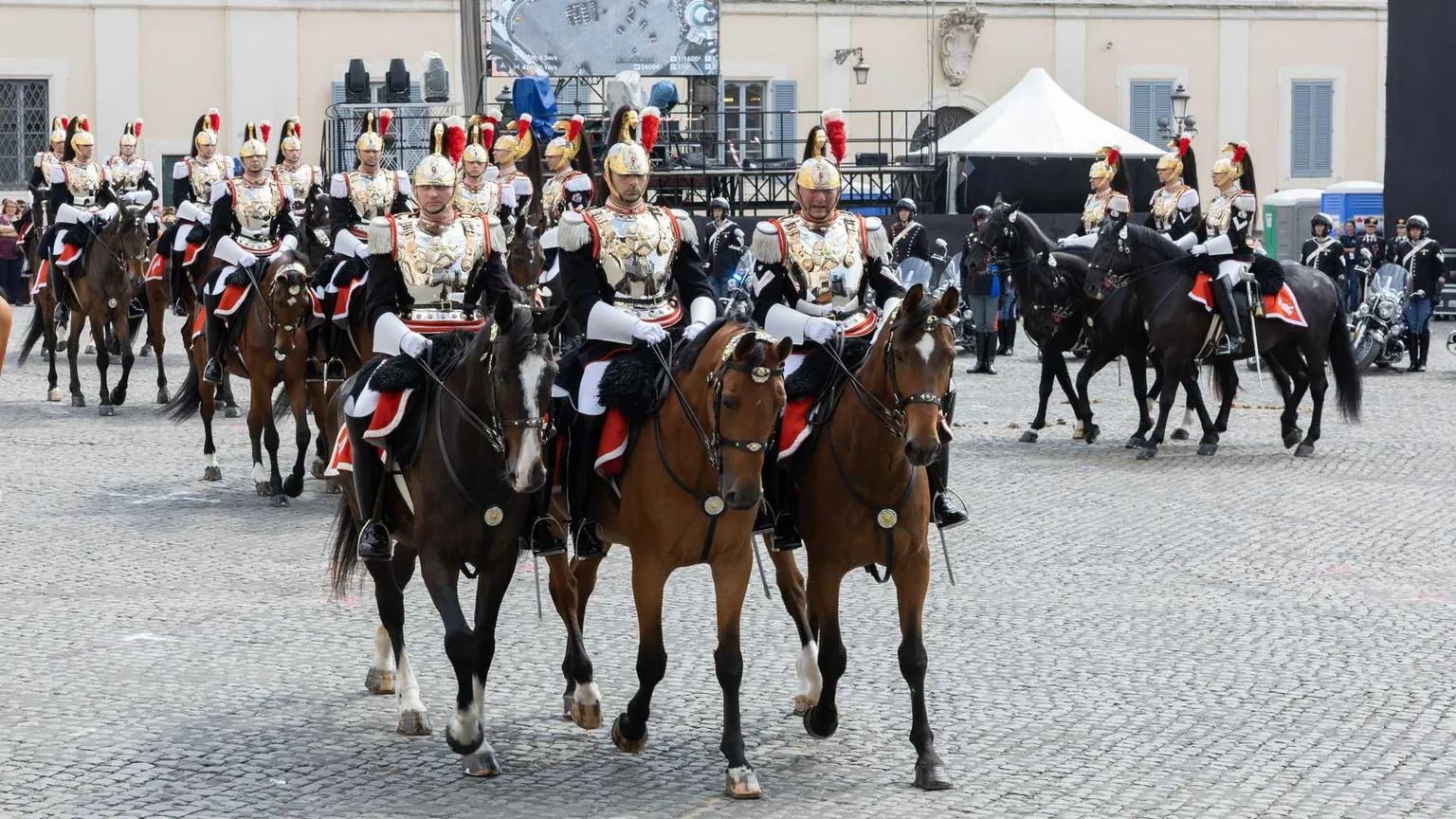 Dalla festa repubblicana alla prova della democrazia