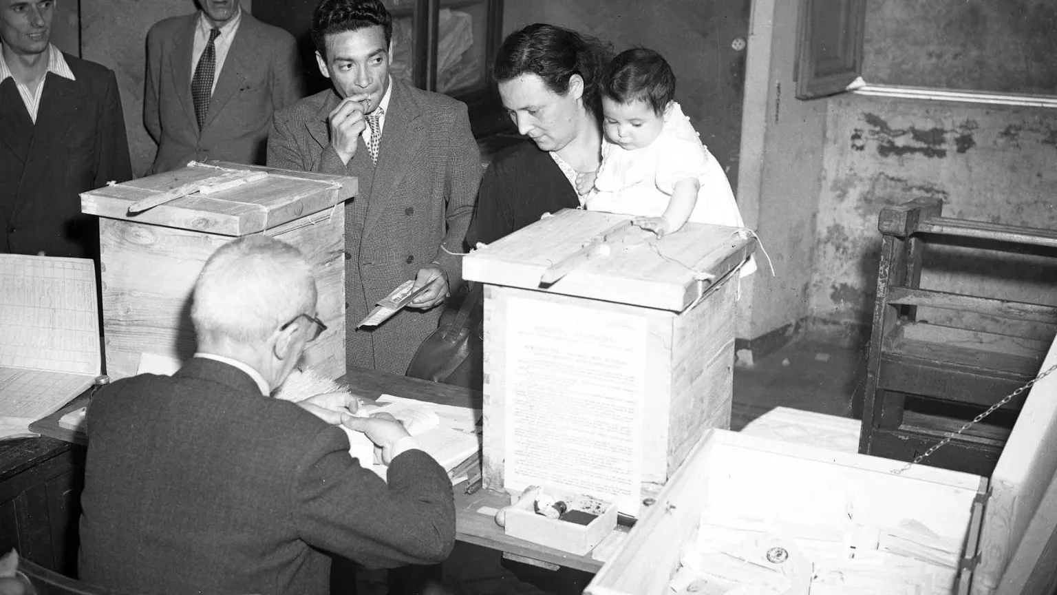 80 anni di voto alle donne, ma l’IA non conosce le “madri costituenti”