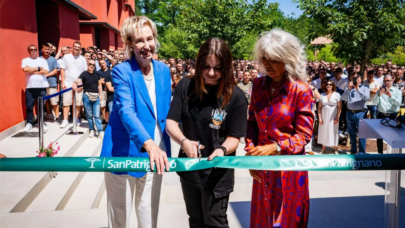 Il taglio del nastro stamattina a San Patrignano con Letizia Moratti e Vittoria Pinelli: la comunità ha inaugurato 282 nuovi posti letto