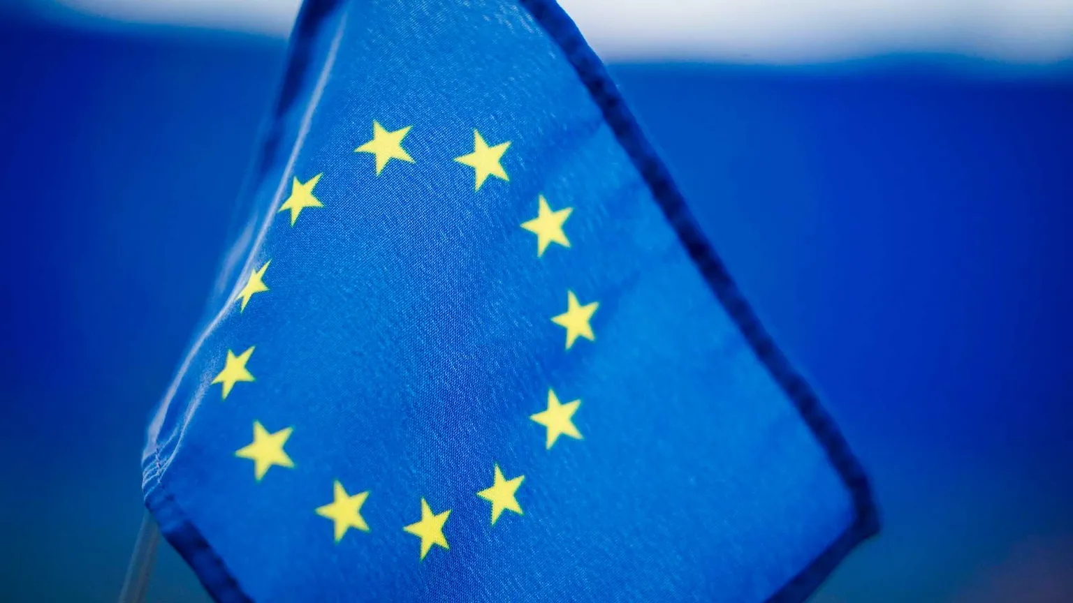 L'appello: l'Ue non chiuda gli occhi sulle violazioni di Israele