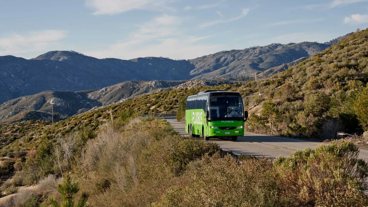 La protesta di Flixbus e altri vettori: chi sceglie il bus non è un passeggero di serie B