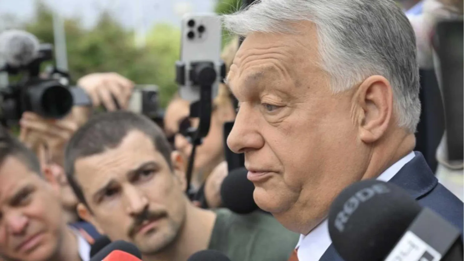 L'Ungheria approva la "norma anti-Orbán": non più di due mandati per un capo di governo