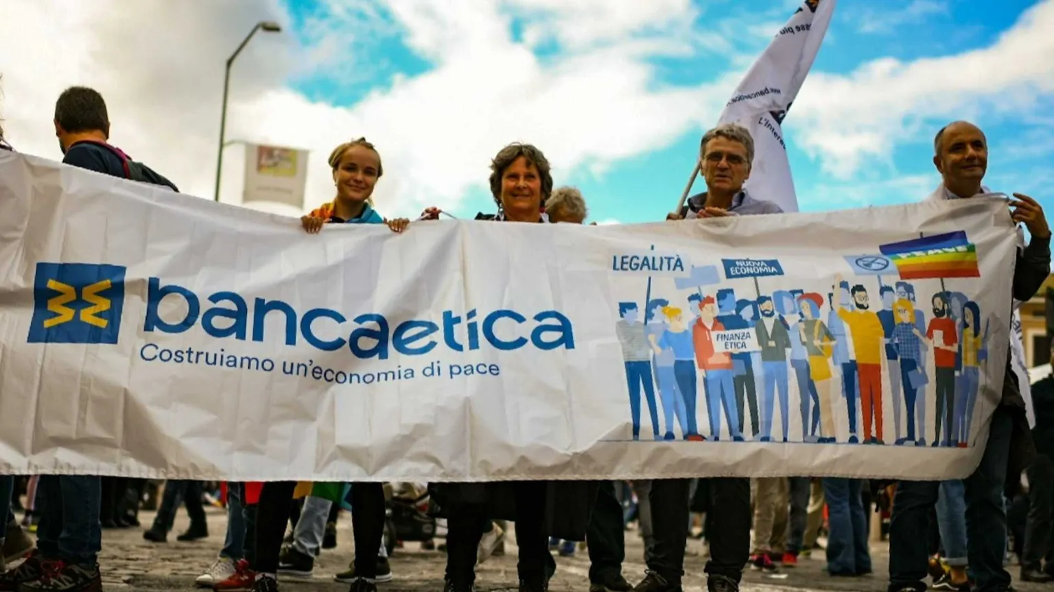 Banca Etica misura l'impatto: è positivo per il 91% dei prestiti