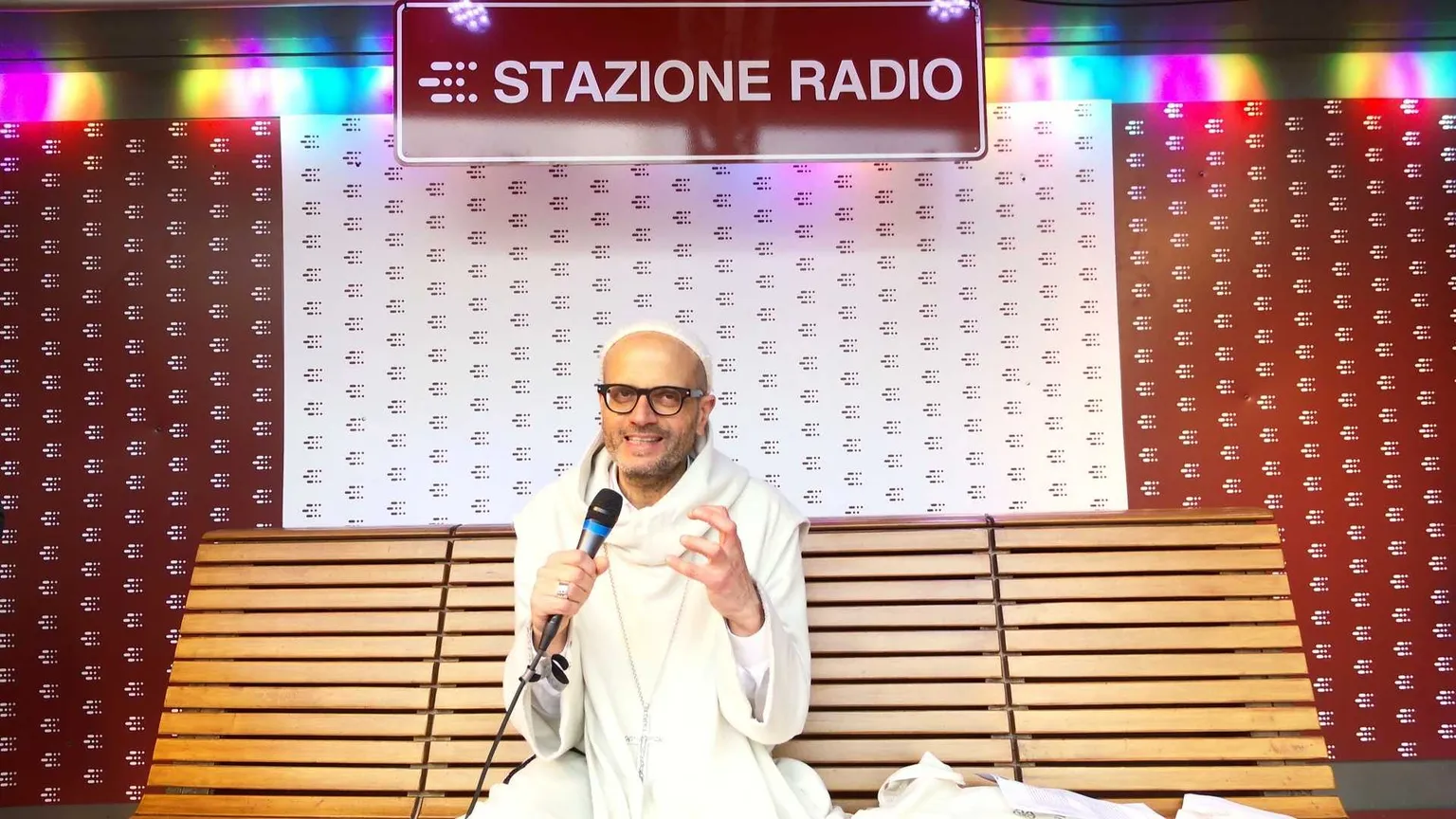 Padre Bernardo Gianni: «A 24 anni dissi: voglio fare il monaco. L'umanità ha bisogno di fermarsi»
