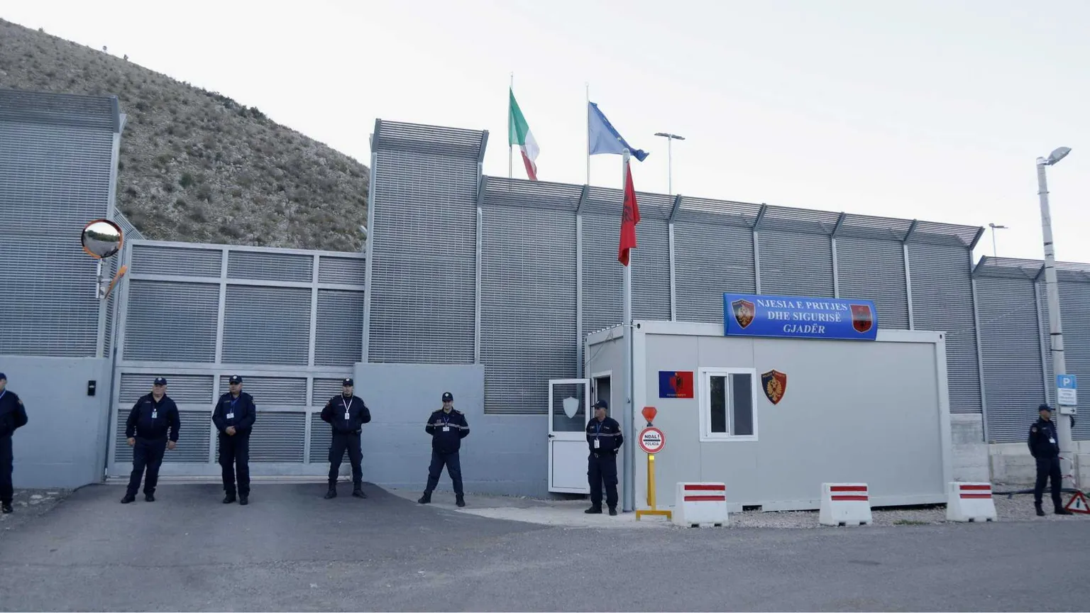 «Don, mi hanno scaricato qui». Il modello Albania in una storia vissuta