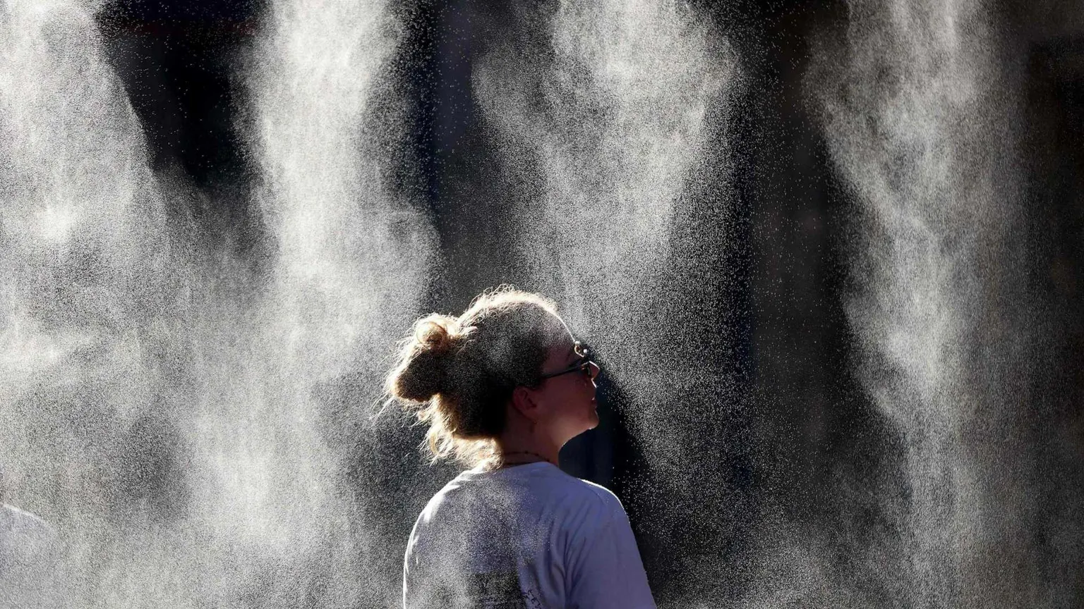 Il caldo in Europa, le tempeste in America: la "normalità" degli estremi che ci spaventa