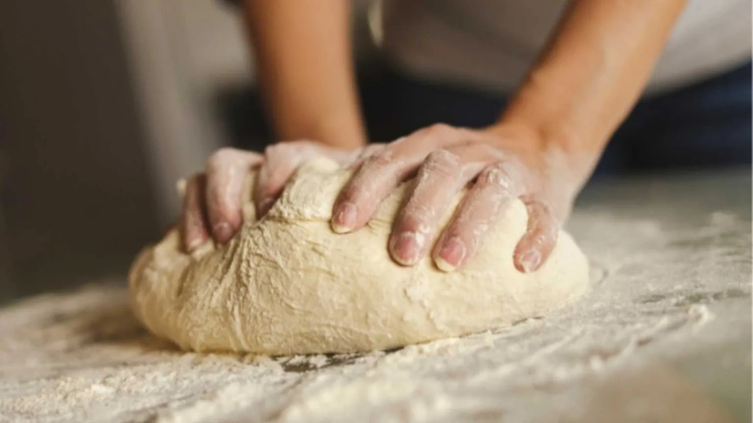 L’impasto della vita: la dolcezza di M. tra prova e rinascita