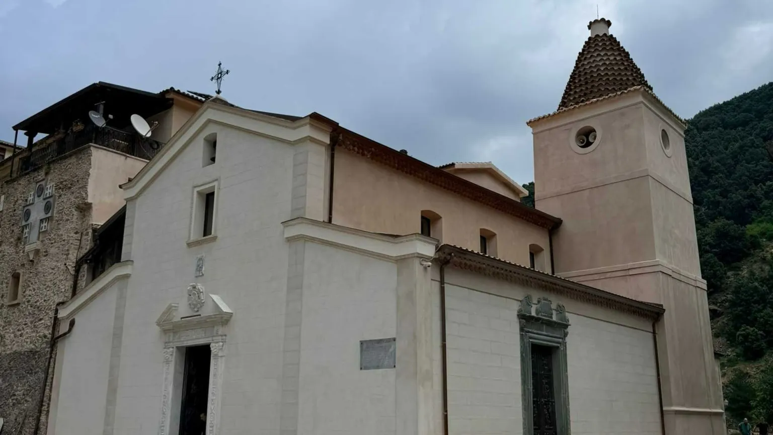 ll paradosso del Santuario di Polsi: riapre al culto, ma i fedeli possono arrivarci solo a piedi
