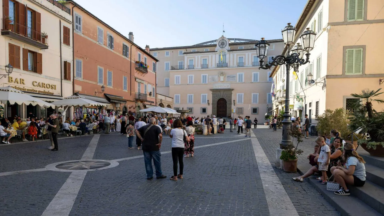 Castel Gandolfo accoglie Leone XVI: l'atteso ritorno del Papa