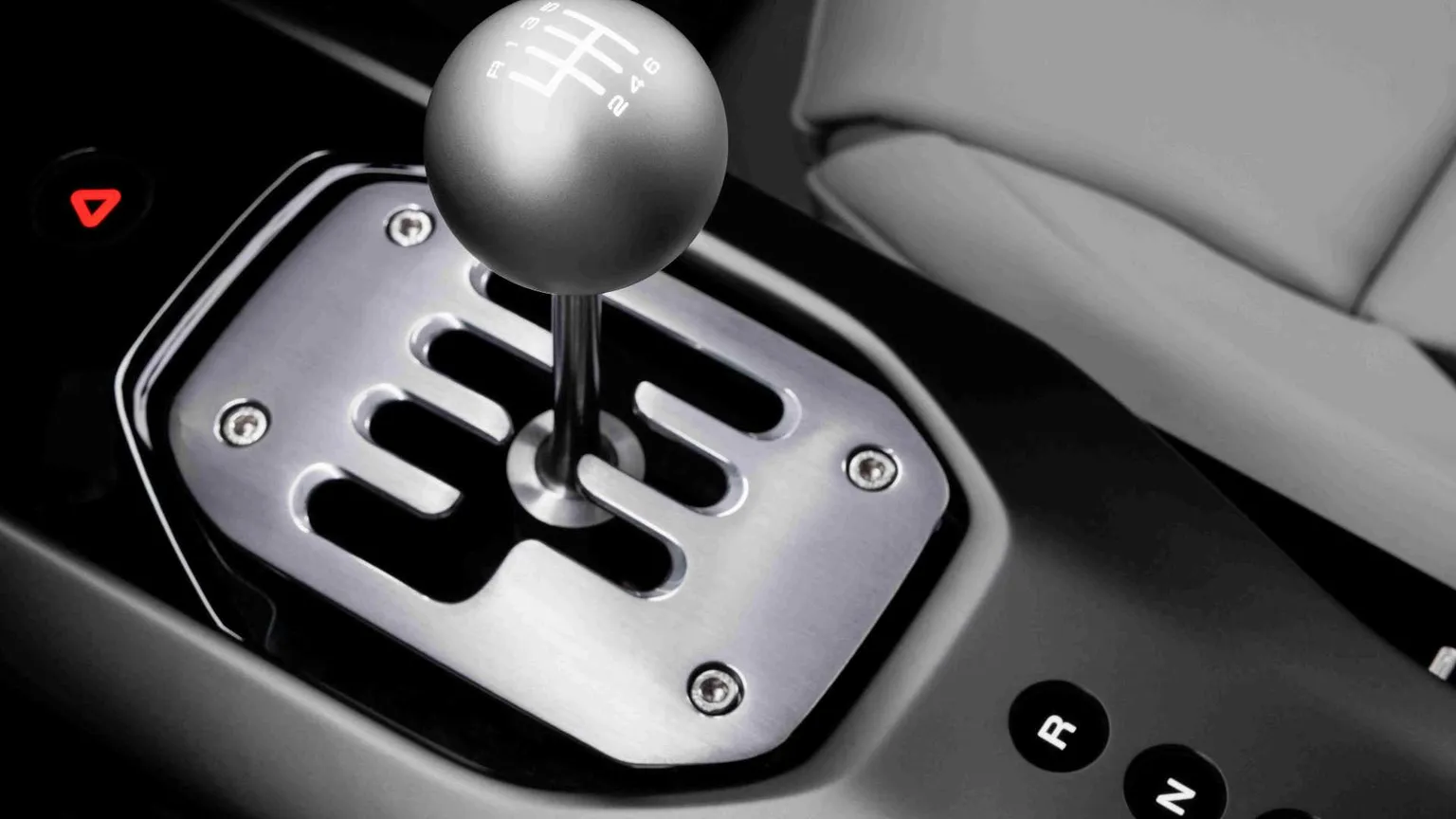 Il nuovo cambio manuale Ferrari montato sulla 12 Cilindri