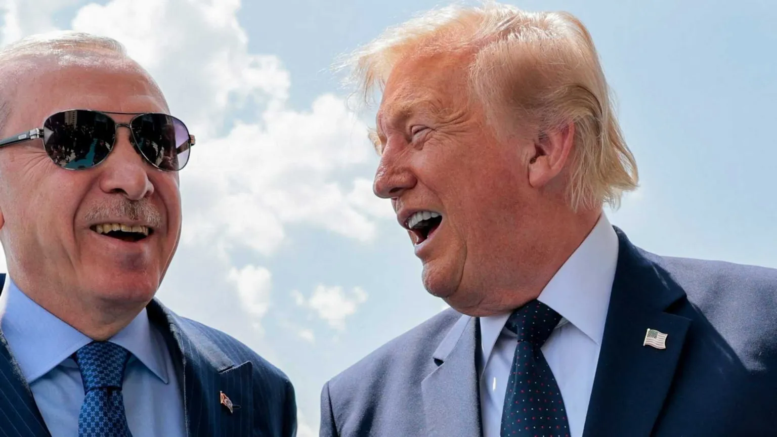 Trump ad Ankara minaccia il ritiro dall'Europa ma è boom di affari