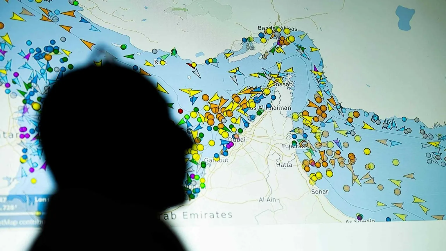 Il traffico navale nello Stretto di Hormuz