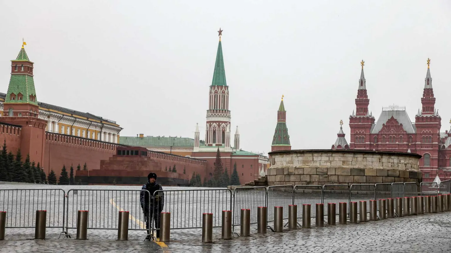 La Russia si prepara al voto farsa. Unica novità la crisi energetica