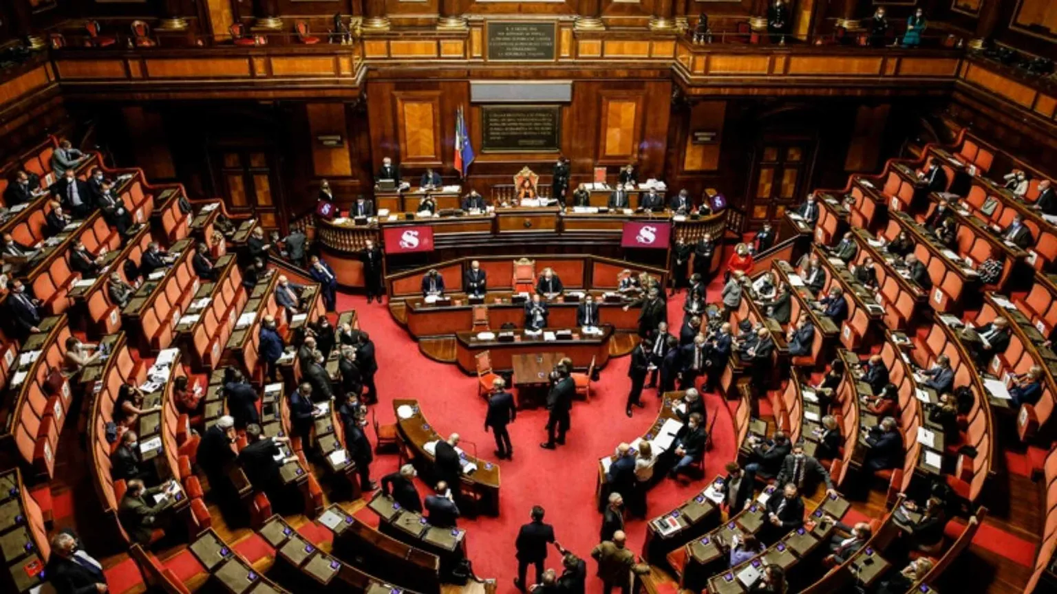 Latte crudo, dal Senato l'appello a etichette più chiare per i bambini