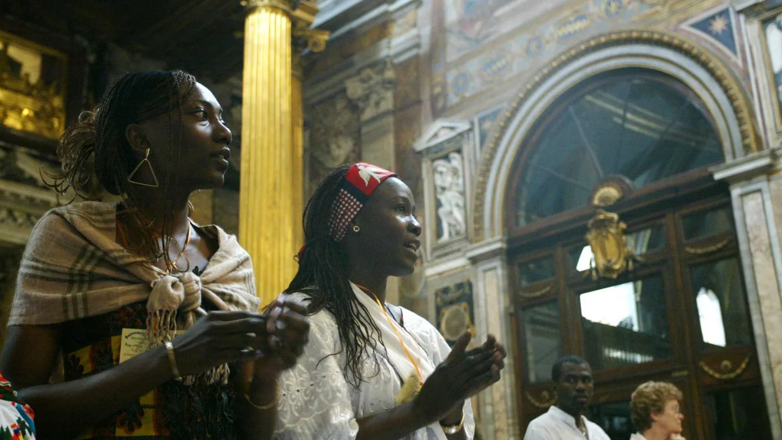 I figli non seguono i padri: le seconde generazioni di immigrati sono meno religiose