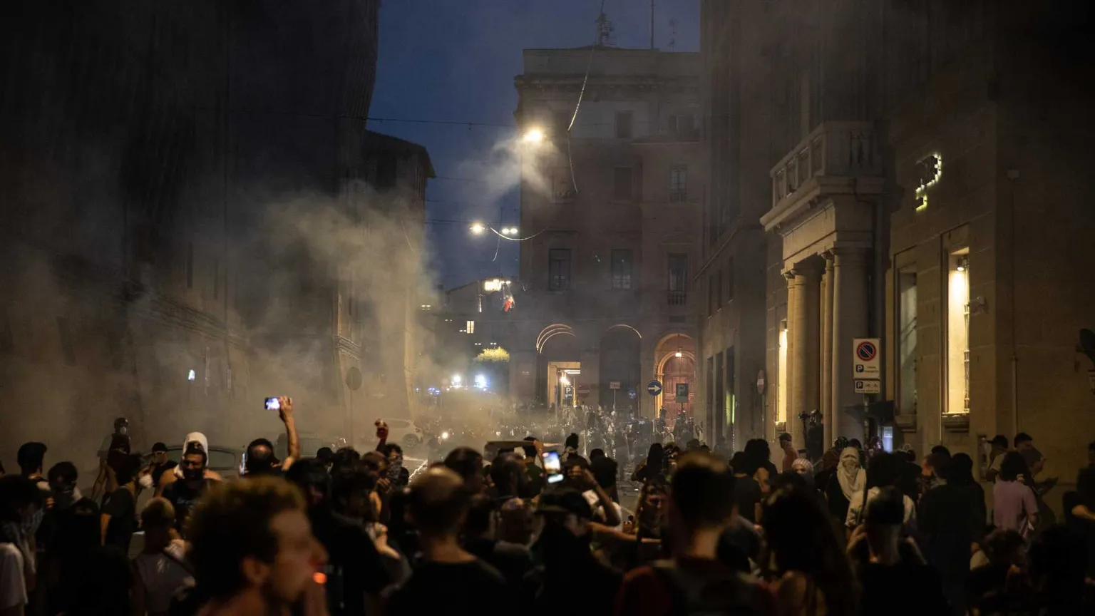 La forza tranquilla dello Stato sia più forte della propaganda