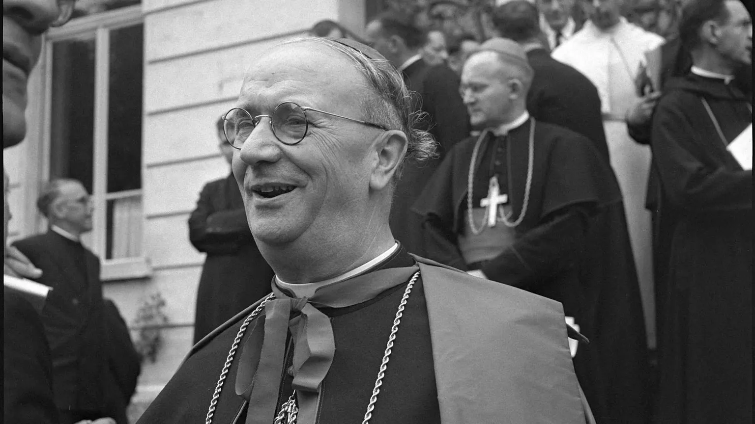 Il cardinale Alfredo Ottaviani nel 1953 / ALAMY