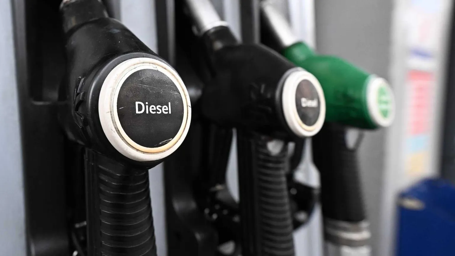 Dal Cdm arriva lo sconto sul gasolio: -17 centesimi per 10 giorni