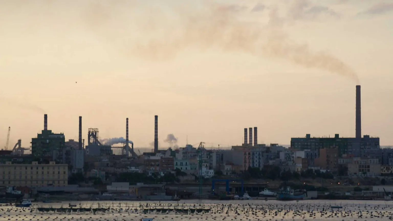 La storia dell'Ilva di Taranto dimostra che diritto alla salute e diritto al lavoro non ammettono scorciatoie