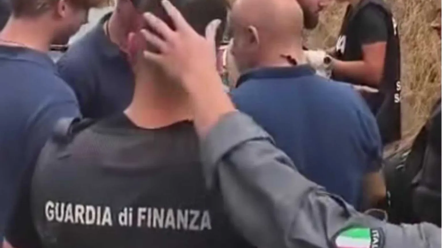 «Sono sbucati dal bosco, ci siamo difesi come potevamo»: un agente racconta l'inferno No Tav di Chiomonte